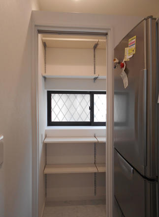 【After】豊富な収納量のパントリー