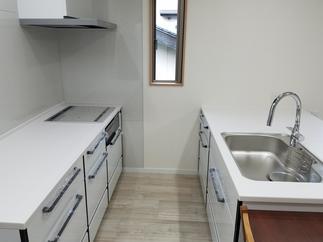 流し台と調理台を分離させたシステムキッチン