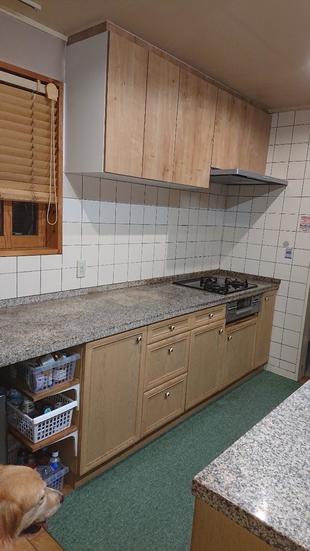 レンジフード・吊戸棚・タイル工事