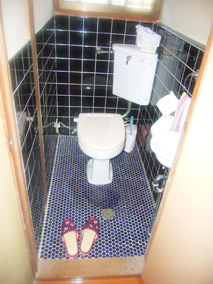 トイレ便器交換工事　Before