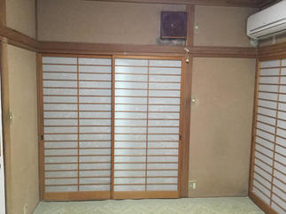 リビング　窓　Before