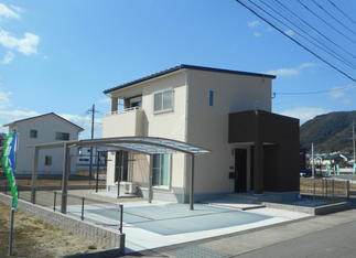 太陽光パネル、窓柵、テラス、バルコニー物干、カーポート