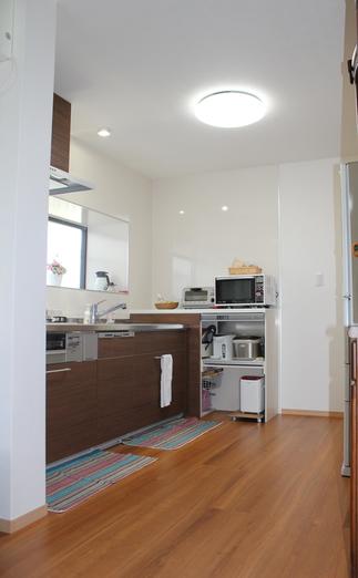 壁ぴったりのキッチン