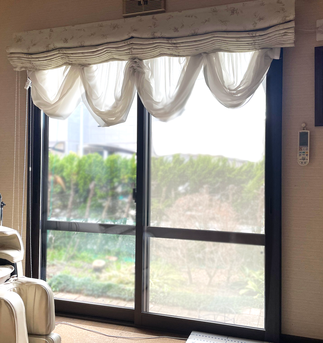 リビング　掃き出し窓