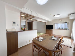 シンプル×こだわりのペンダントライト　統一感のある住まい