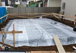 LINE_ALBUM_８月６日　砕石転圧、防湿シート_220808_5 - コピー.jpg