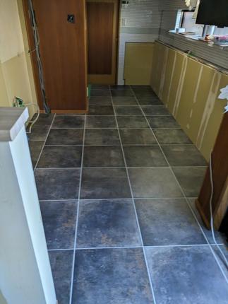 フロアタイル「セラミック柄」