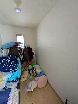 納戸　before2 - モザイク入れた.jpg