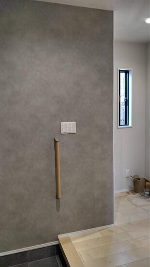 横浜市磯子区　O様邸　家族を迎える玄関に安心を。将来を見据えた快適さと安全性をプラス