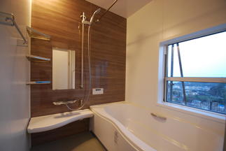 浴室　【LIXIL　アライズ】