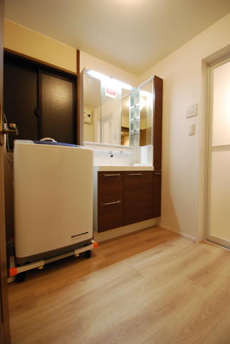 洗面化粧台：LIXIL【L.C（エルシー）】