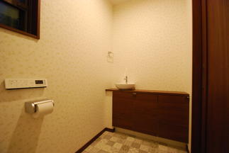 【トイレ収納】LIXIL：キャパシア