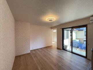 壁にあった余計な飾りを取りスッキリした空間に！