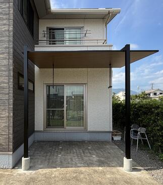 見た目も使いやすさも妥協しない、理想のテラス屋根