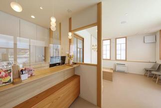 受付カウンター　After