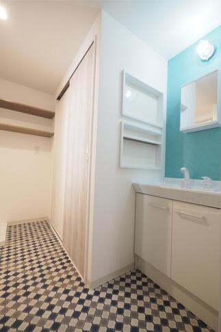 洗面化粧室　After