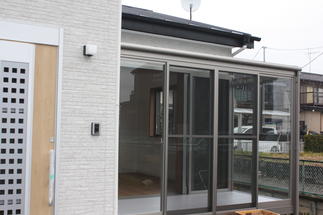 サンルームを設置して更に広がりのある空間に