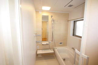 心も体も温まる安全で快適な浴室