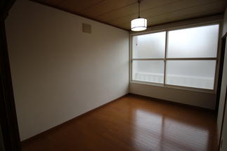 寝室などのビフォー写真です。