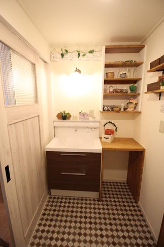 オシャレで実用的な洗面化粧室を目指しました！！