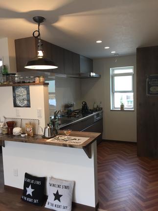 ブルックリンスタイルのカッコイイキッチン。