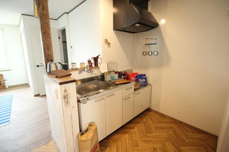 対面キッチンに変更しました