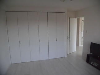 寝室も白をふんだんに使いました