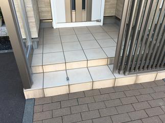 床レールのないスッキリ仕様