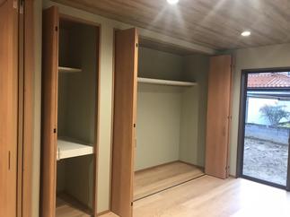 大きなクローゼット