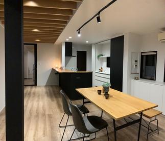 全体を見渡せる対面キッチン