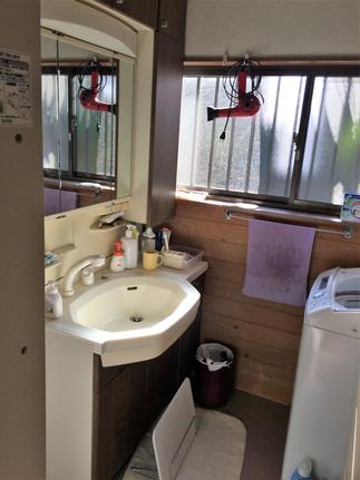 洗面脱衣室：施工前