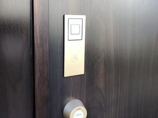 スマートキーを採用