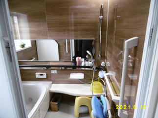 1200×1800のタイルの浴室を拡幅1318のアライズＫを設置