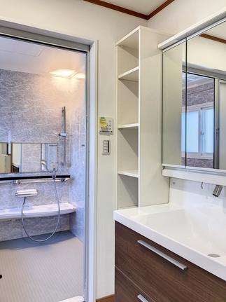 細部にも収納を意識しました