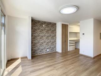 エコカラットタイルでリビングを演出