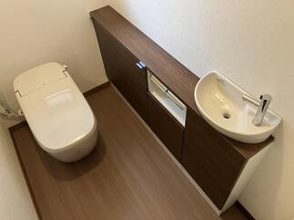 トイレサティスG+収納付き手洗いカウンター