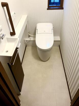 きれいにトイレリフォームできました。