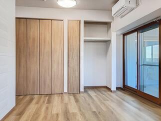 広くなった洋室を主寝室にして内窓で暖かく