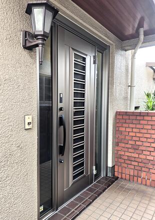１日で玄関を変身します