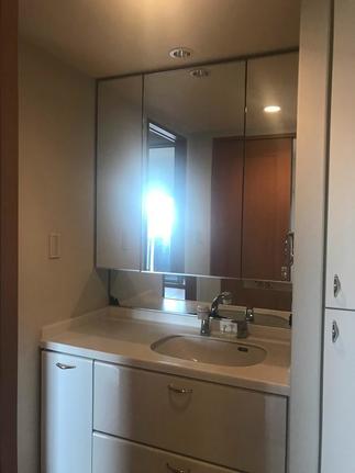 リフォーム前の洗面化粧台