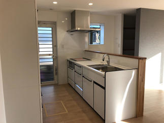 施工後のキッチン