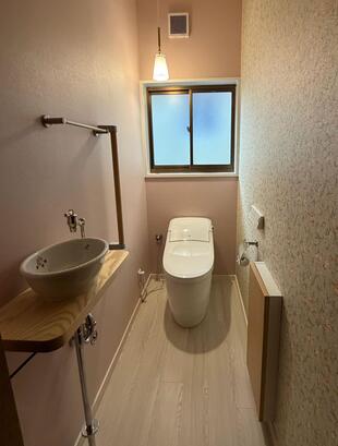 赤磐市　1階・2階トイレリフォーム　掃除しやすく快適な空間へ！！