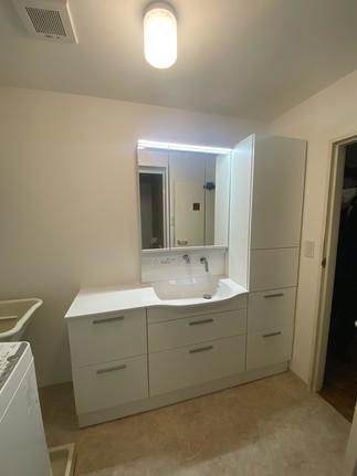 たっぷり収納洗面！