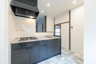 家族を見守る対面キッチンへ