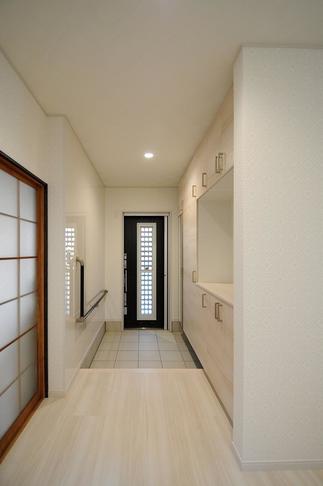 家族をつないでいる玄関ホール