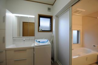 より明るく素敵な空間になりました。