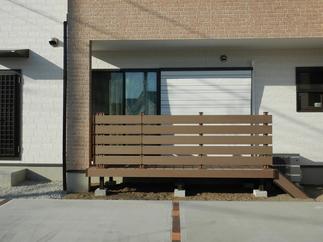 ベランダも設置し更に多機能に。おしゃれなスタイルシェードも取付日除けも万全。