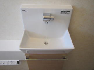 コンパクトな手洗い