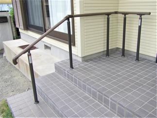 リクシルの歩行補助手すり「グリップライン」