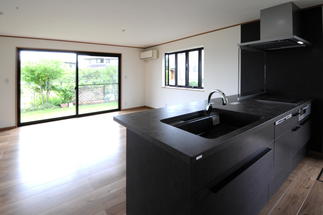 リクシルのシステムキッチン「リシェルSI」